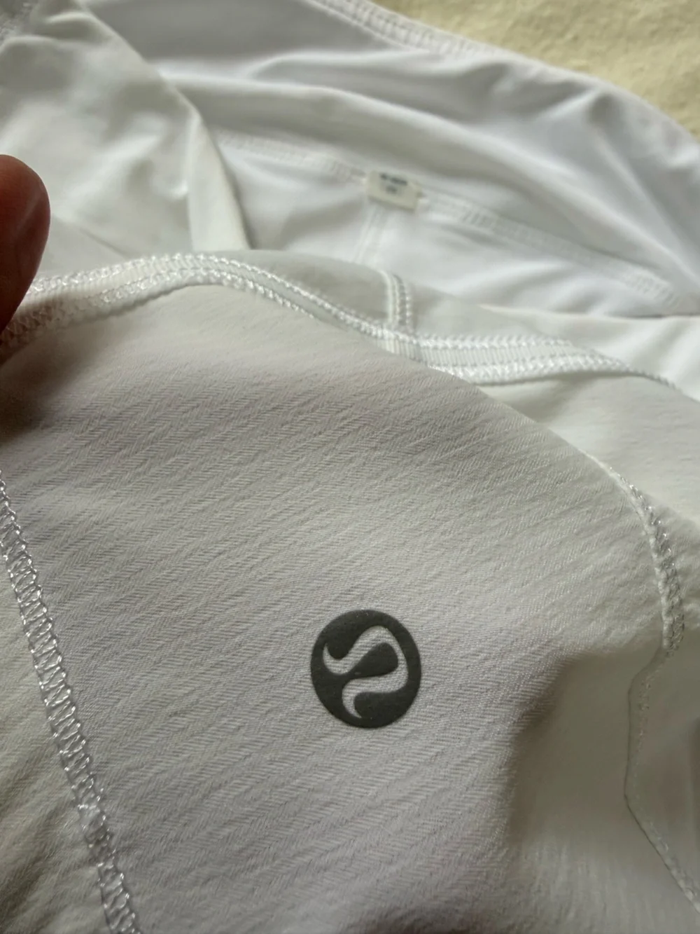 lululemon Pace Rival  White Seam-Detail tennis skirt. 6 Tall.
